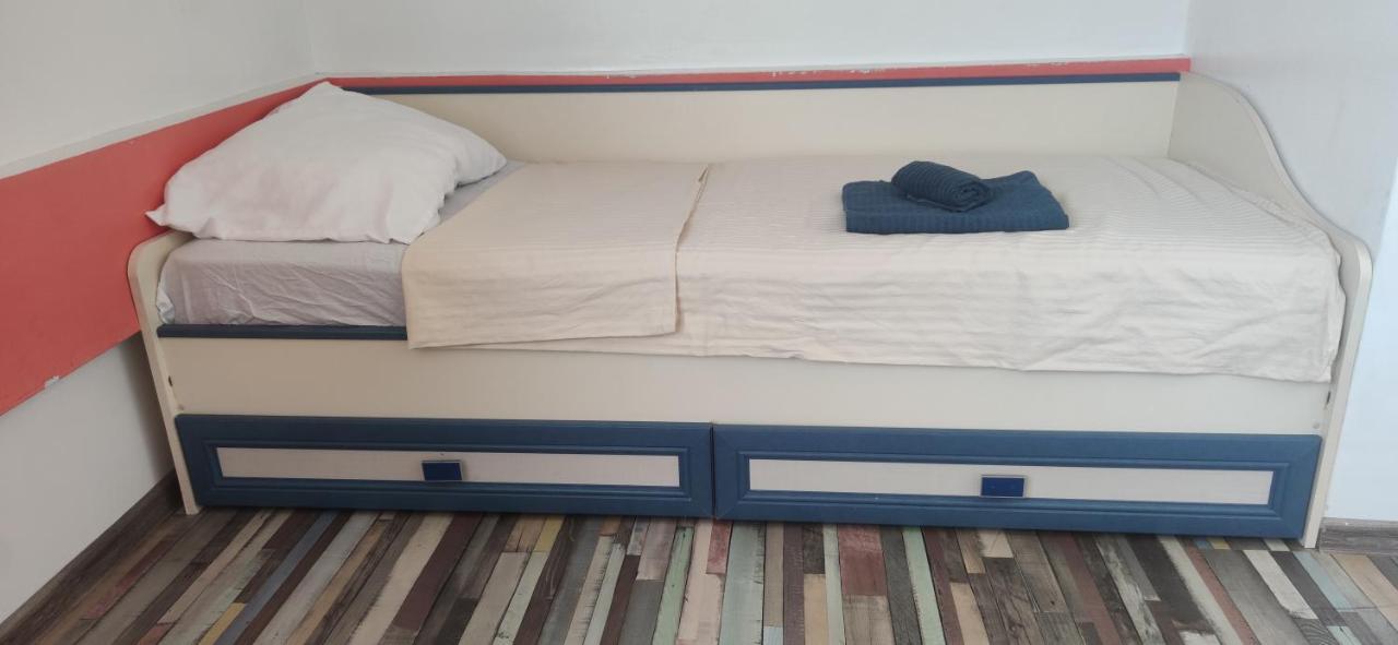 Inessa Center Budget Room Кишинёв Экстерьер фото